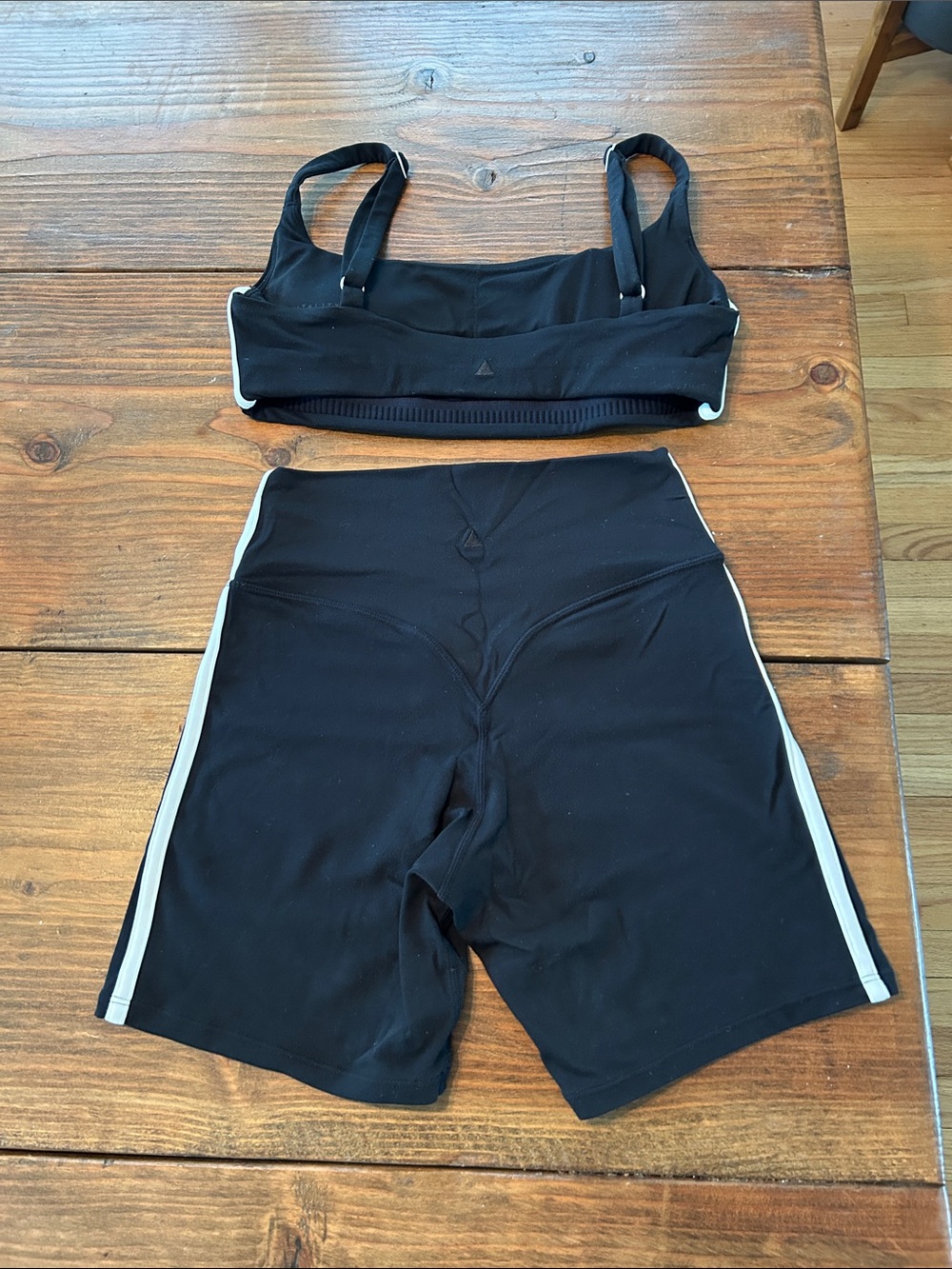 Vitality Midnight Contrast Set